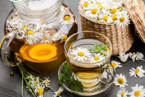 Công dụng của trà hoa cúc – thức uống thảo mộc
